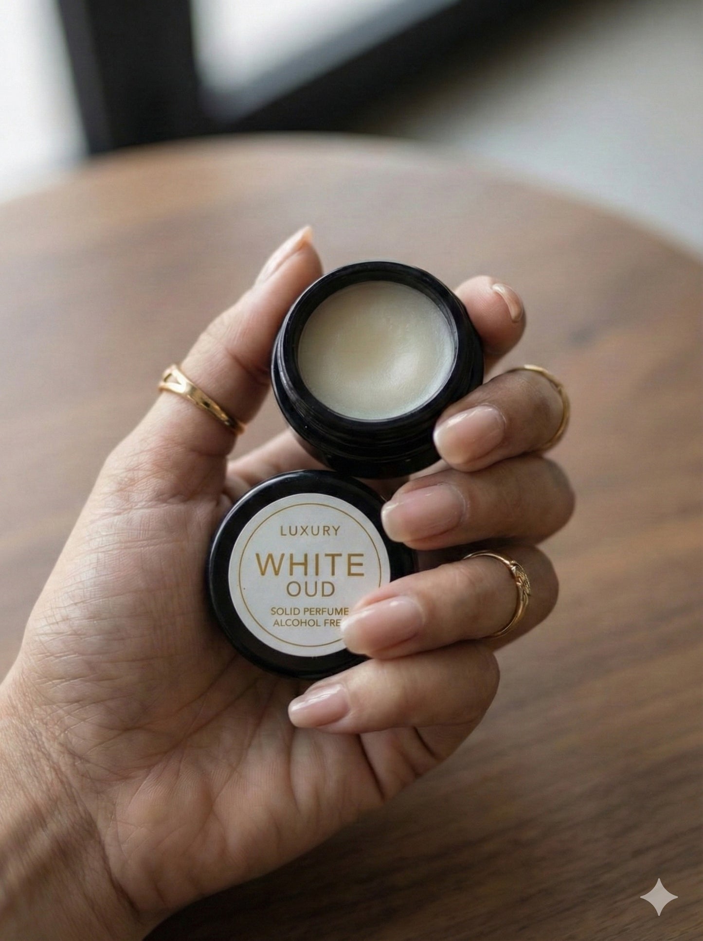 White Oud Solid Perfume